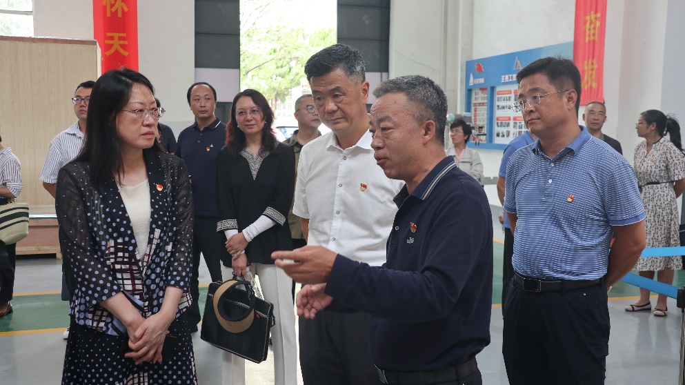 图片 1 图片 1